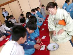 お菓子をいただきます