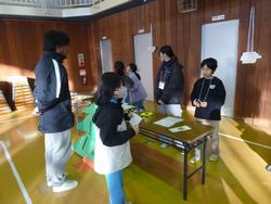 パビリオンを楽しんでます