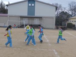 タグ取り鬼ごっこ