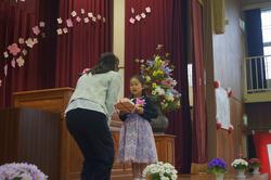 教科書をいただく