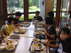 朝食