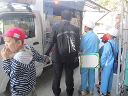 移動販売の車の見学
