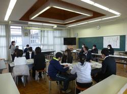 校内授業研究の様子2