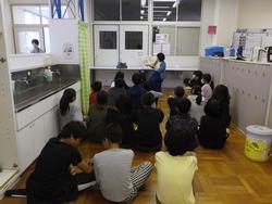 読み聞かせの様子2