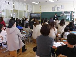 4年生の親子人権参観の様子