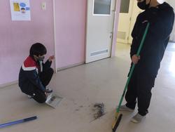 愛校作業の様子1