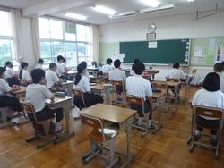 全校朝会
