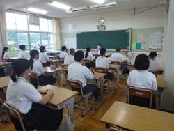 全校朝会
