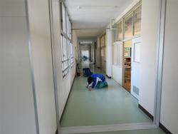愛校作業