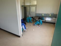 愛校作業