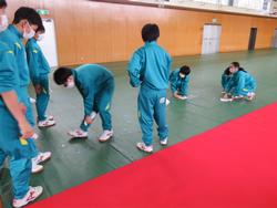 体育館の清掃・式場準備