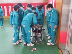 体育館の清掃・式場準備