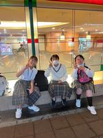 舞浜駅　サイゼリア前