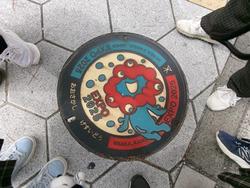 大阪万博マンホール