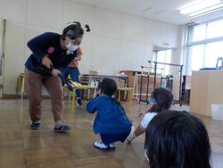口をあけてごらん