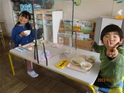 給食の様子