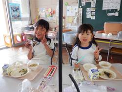 給食の様子