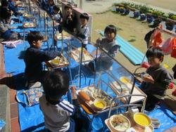 給食の様子