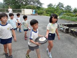 園長先生に届けるよ