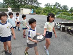 園長先生に届けるよ