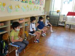 友だちの表現をよく見ています