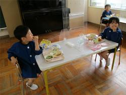 ハンバーグ給食、美味しくいただきました