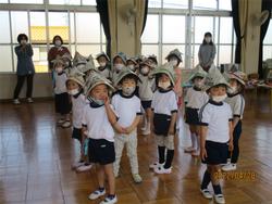 こいのぼり見てます