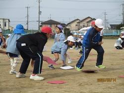 赤白カードめくり競争