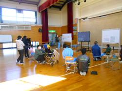 小学部の予定の確認の様子