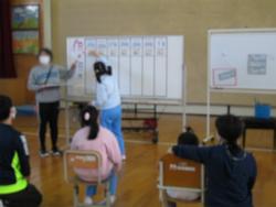 小学部の予定の確認の様子