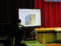 遊具贈呈の経緯説明